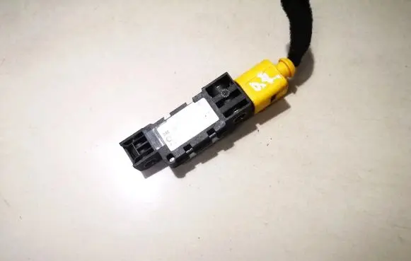 Audi A3 S3 8P Airbag deployment crash/impact sensor 4b0959643e