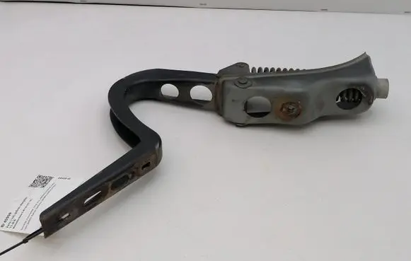 Mercedes-Benz S W116 Tailgate/trunk/boot hinge