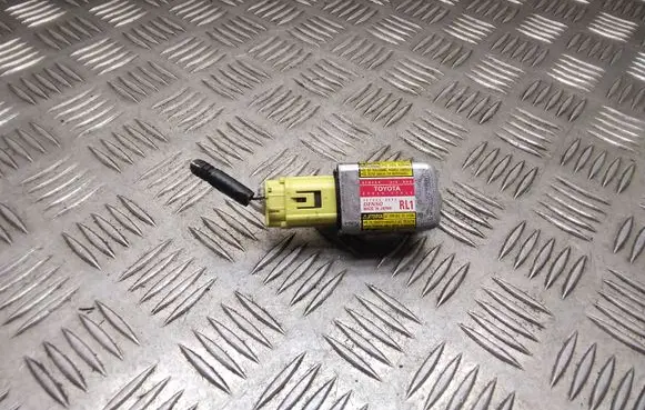 Toyota Prius (XW20) Airbag deployment crash/impact sensor 8986047040 1879000892