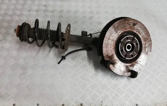 Peugeot 208 Front wheel hub spindle knuckle