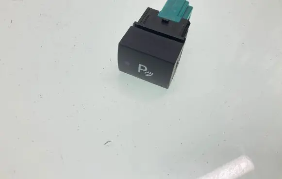 Nissan Leaf II (ZE1) Parking (PDC) sensor switch 