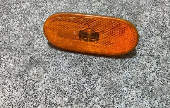 Mercedes-Benz Sprinter W907 W910 Front reflector A9109067700
