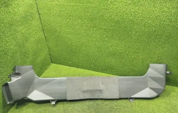Mitsubishi Pajero Cabin air duct channel MR360765