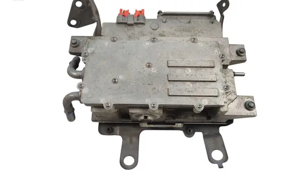 Ford Explorer VI Voltage converter inverter L1M87P425 L1M87P425AG H388E