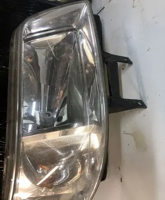Volkswagen Transporter - Caravelle T5 Headlight/headlamp 1305235738