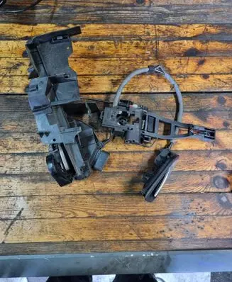 Ford Focus Front door lock BM5AA21812BC BM51A219A64AG