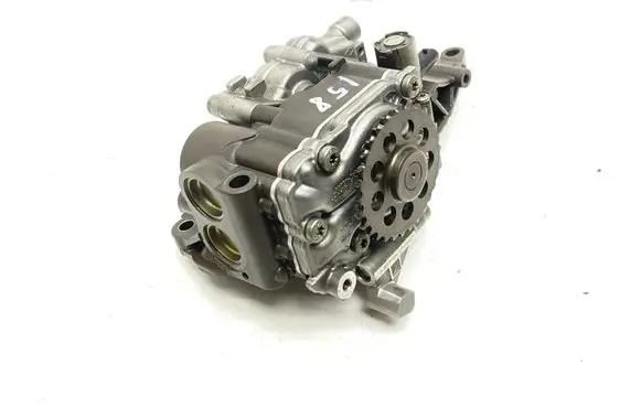 Mercedes-Benz GL X166 Oil pump R2781810620