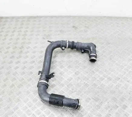Ford Focus Air intake duct part CV616C784BH CV616C784AG