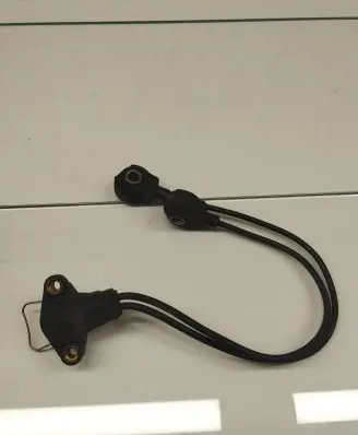 Mercedes-Benz E W124 Detonation knock sensor 2025402081 0031537828