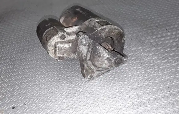Renault Espace II Starter motor D9E200
