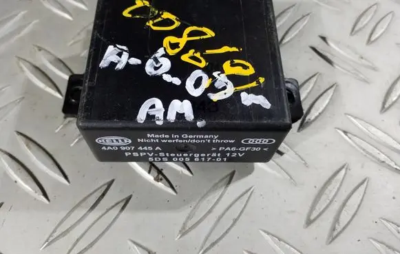 Audi A6 S6 C5 4B Wing mirror control module 5DS00561701 4A0907445A