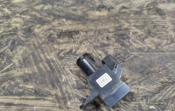 Nissan Tiida C11 Sensor