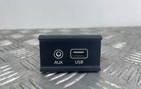 KIA Sorento USB control unit 96120C5000