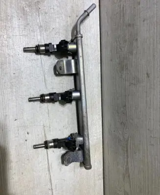 Dacia Sandero III Fuel injectors set 166007934r