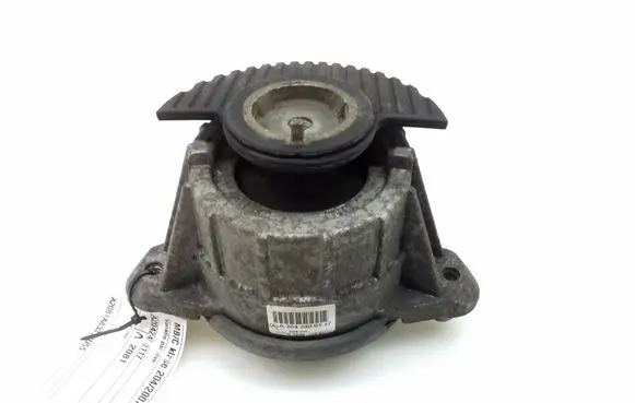 Mercedes-Benz C W204 Engine mount bracket A2042400117