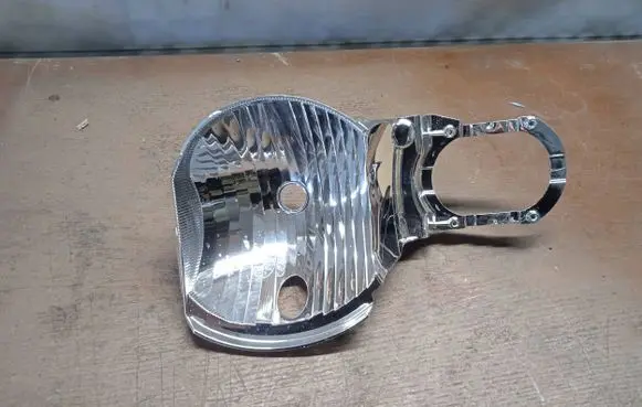 Jeep Grand Cherokee (WK) Front reflector 