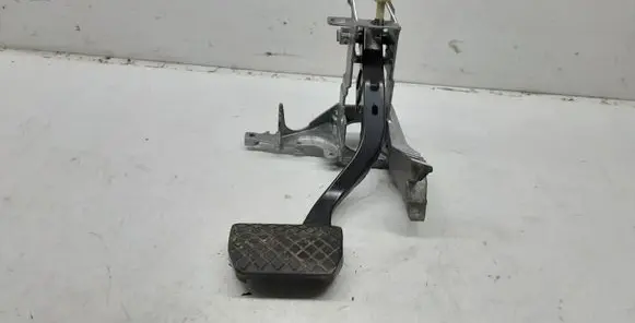 Skoda Superb B5 (3U) Brake pedal 8D1721117L