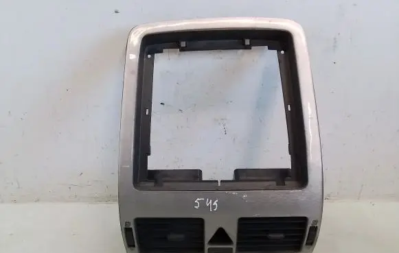 Volkswagen Touran I Dash center air vent grill 1T1819728
