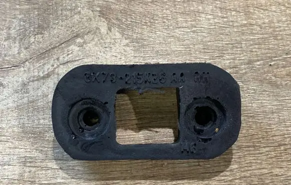 Jaguar F-Pace Sliding door rubber seal GX73215K26AA