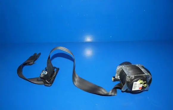 Volvo V40 Front seatbelt 31390453 619945900 0209201