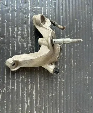 Dacia Sandero III Engine mounting bracket 112338883R