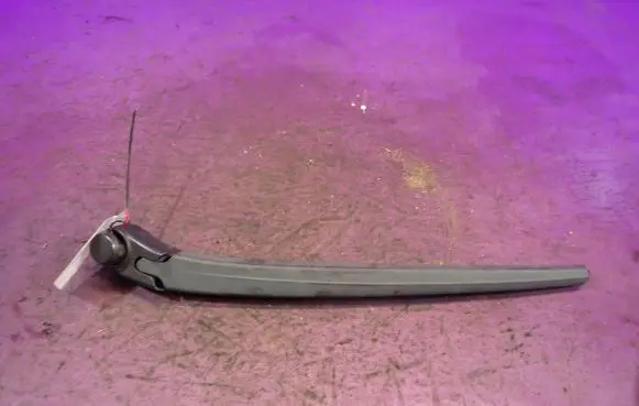 Seat Ibiza IV (6J,6P) Rear wiper blade arm 5P0955707