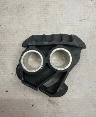 Mercedes-Benz C W205 Radiator mount bracket A2056203601 0120560200