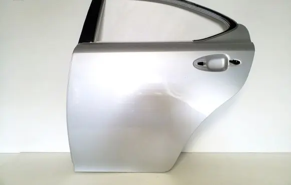 Lexus IS 220D-250-350 Rear door 6700453040