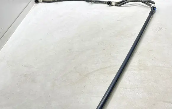 Tesla Model Y Electric car engine cooling hoses/pipes 153011800C