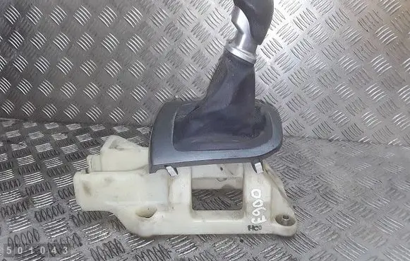 KIA Rio Gear shifter/selector 437000UXXX