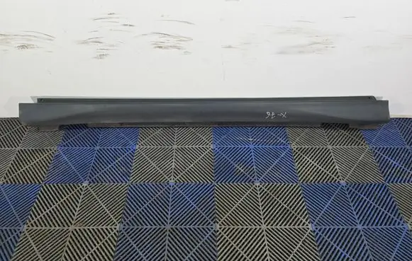 Lexus RX 330 - 350 - 400H Sill 75860