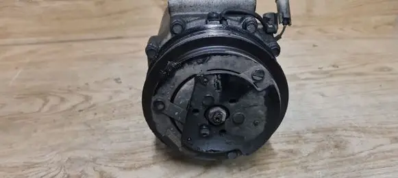 Volvo S80 Air conditioning (A/C) compressor (pump) KTT090040