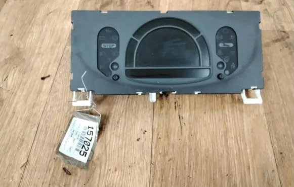 Renault Modus Speedometer (instrument cluster) P8200418023C