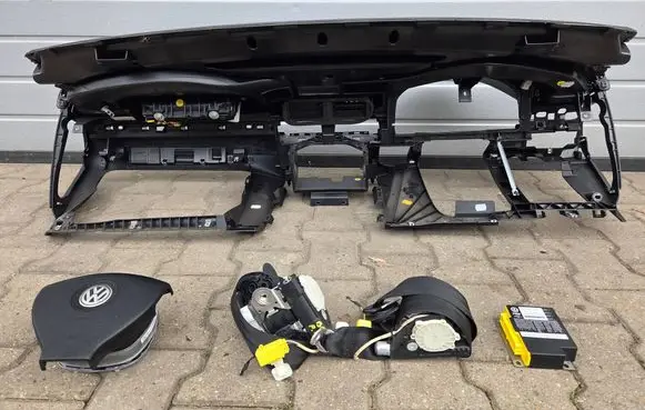 Volkswagen Amarok Dashboard 2H1857005 2H1857052D