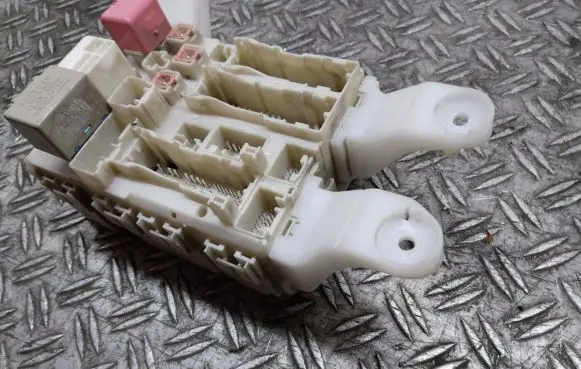 Toyota Auris 150 Fuse module