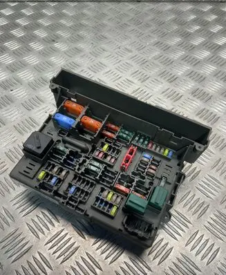 BMW X1 E84 Fuse module 9119446
