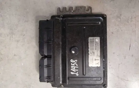 Nissan Micra Engine control unit/module MEC32040 MEC32-040