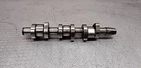 Volkswagen Polo IV 9N3 Camshaft 