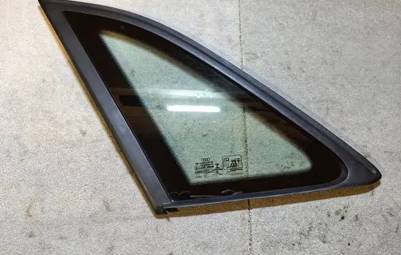 Audi Q3 8U Rear side window 8U0845299