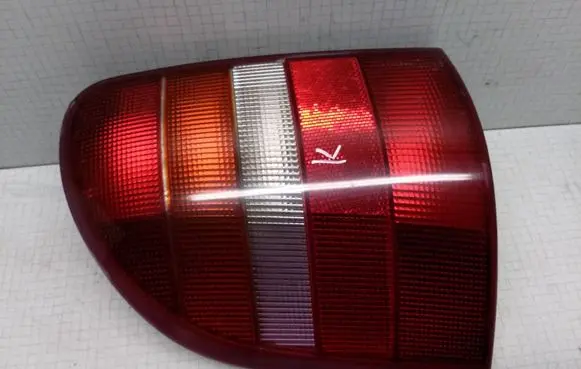 Ford Mondeo MK II Rear/tail lights 96BG13A603CA