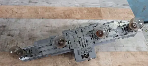 Opel Zafira B Tail light bulb cover holder
