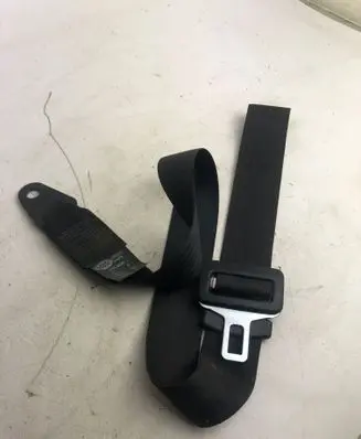 Land Rover Defender Rear seatbelt Btr9626
