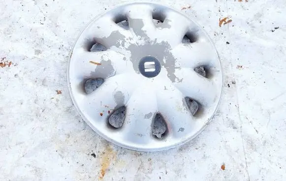 Volkswagen Sharan R15 wheel hub/cap/trim 7M0601147K