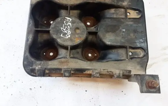 Battery box tray