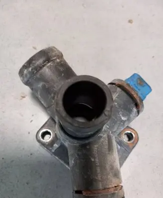 Audi A4 S4 B5 8D Coolant pipe/hose 050121133C