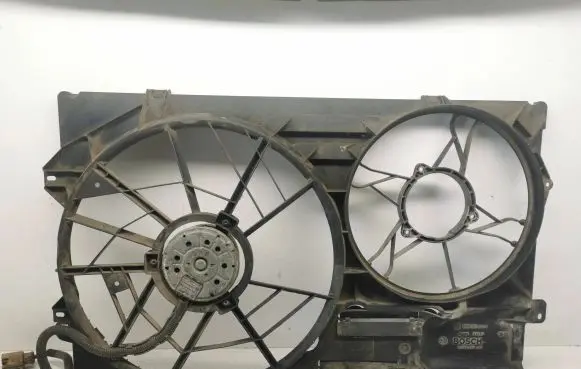 Volkswagen Multivan T5 Electric radiator cooling fan 7H0121207F 073893 3135103487
