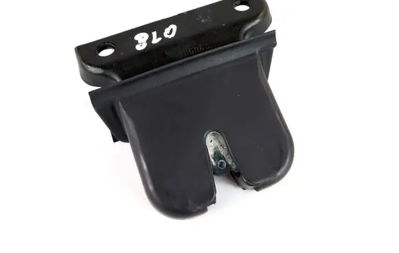 Audi A3 S3 8L Tailgate/trunk/boot lock/catch/latch 8L0827505E