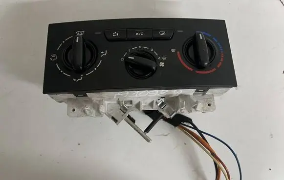Peugeot Partner Climate control unit 1400153380