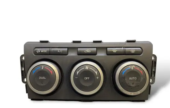 Mazda 6 Climate control unit GAN661190 K1022
