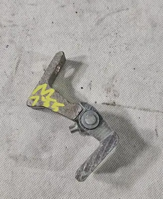 Volkswagen Touareg II Rear door hinge set 8K0831402A